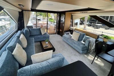 <b>Галерея интерьеров</b>  Azimut 77S Fantastic 