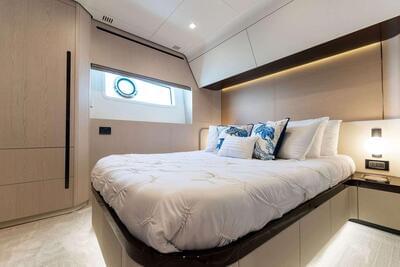 <b>Галерея интерьеров</b>  Azimut 78 FLYBRIDGE Boatox 