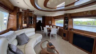 <b>Галерея интерьеров</b>  Azimut 85 Ultimate Gratitude 