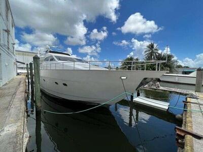 Azimut 85 Ultimate Øes3