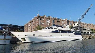 Azimut 90 Europa Grand lady