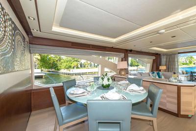  Azimut 95 FLYBRIDGE Sea Hack  <b>Interior Gallery</b>