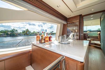  Azimut 95 FLYBRIDGE Sea Hack  <b>Interior Gallery</b>