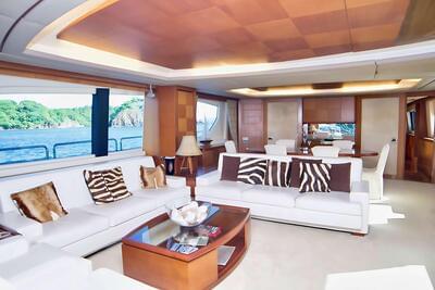  Azimut GRANDE 105 Camy Ed  <b>Interior Gallery</b>