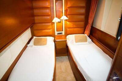  Azimut GRANDE 105 Camy Ed  <b>Interior Gallery</b>