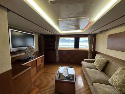  Azimut GRANDE 105 Camy Ed  <b>Interior Gallery</b>