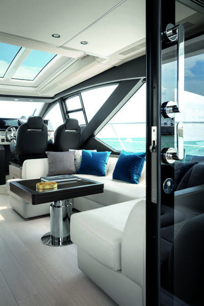  Azimut S6  <b>Interior Gallery</b>