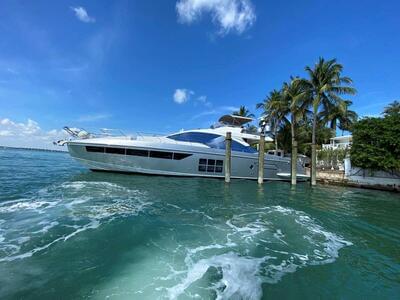  Azimut S7 Crimson  <b>Exterior Gallery</b>