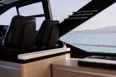 <b>Галерея интерьеров</b>  Azimut S7 Escape 