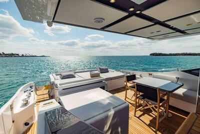  Azimut S7 Sea Bar  <b>Exterior Gallery</b>