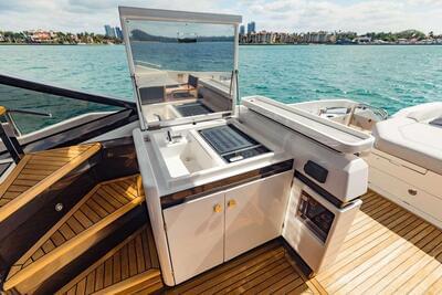  Azimut S7 Sea Bar  <b>Exterior Gallery</b>