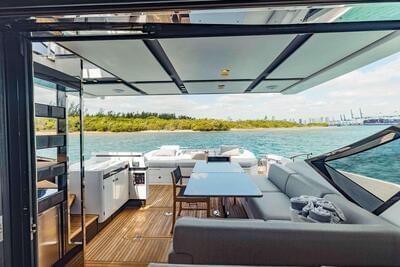  Azimut S7 Sea Bar  <b>Exterior Gallery</b>