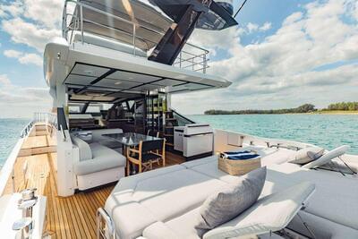  Azimut S7 Sea Bar  <b>Exterior Gallery</b>