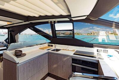  Azimut S7 Sea Bar  <b>Interior Gallery</b>