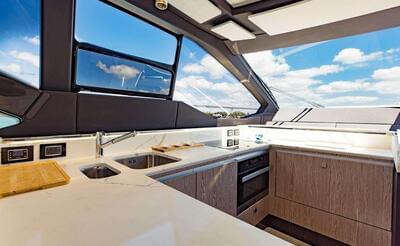  Azimut S7 Sea Bar  <b>Interior Gallery</b>