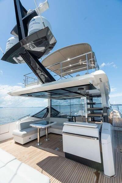  Azimut S7 Zero Dimension  <b>Exterior Gallery</b>