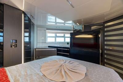  Azimut S7 Zero Dimension  <b>Interior Gallery</b>