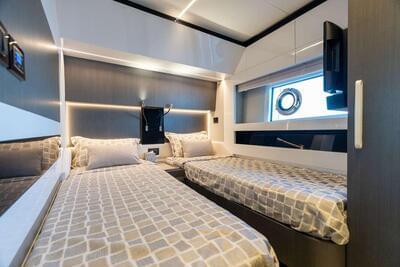  Azimut S7 Zero Dimension  <b>Interior Gallery</b>