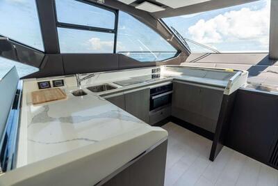  Azimut S7 Zero Dimension  <b>Interior Gallery</b>