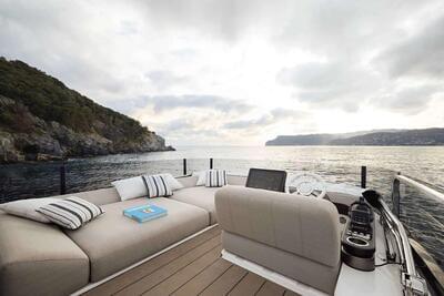  Azimut Seadeck 6  <b>Exterior Gallery</b>