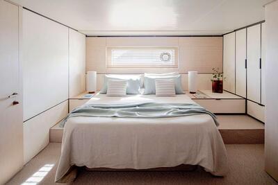 Azimut Seadeck 6  <b>Interior Gallery</b>