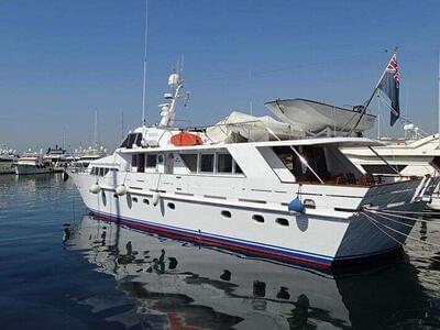 <b>Галерея</b>  Benetti 26S 