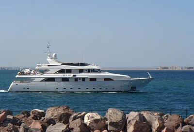 Benetti 40M Tully