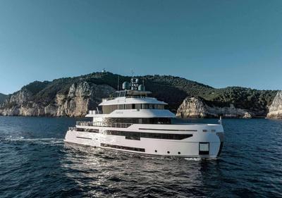  Benetti B.YOND 37m NEVER SAY NEVER AGAIN  <b>Gallery</b>