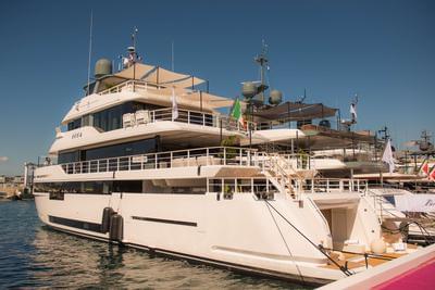 <b>Галерея</b>  Benetti B.YOND 37m NEVER SAY NEVER AGAIN 