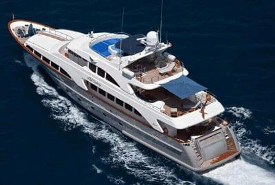 <b>Галерея</b>  Benetti Classic 115 Amadea 