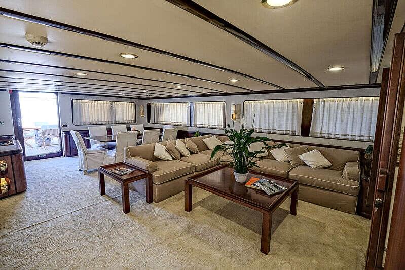 Benetti Custom Gitanes