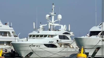  Benetti custom PLATINUM  <b>Exterior Gallery</b>