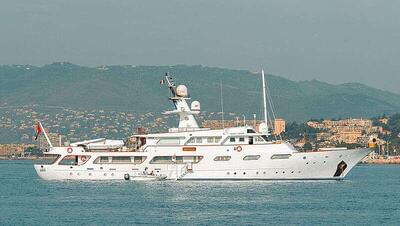 <b>Галерея</b>  Benetti Custom Um hurair 