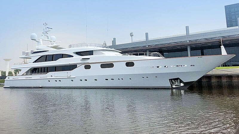  Benetti Golden Bay AKIRA ONE  <b>Exterior Gallery</b>