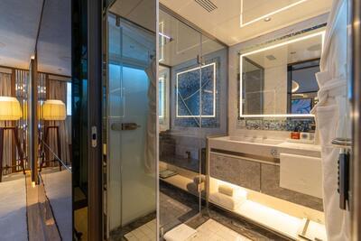  Bilgin Custom Eternal Spark  <b>Interior Gallery</b>