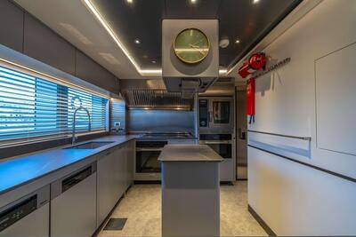  Bilgin Custom Eternal Spark  <b>Interior Gallery</b>