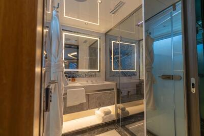  Bilgin Custom Eternal Spark  <b>Interior Gallery</b>