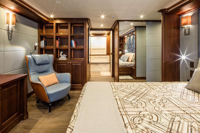  Cantiere delle Marche Darwin Class 102 Atlas  <b>Gallery</b>