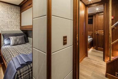  Cantiere delle Marche Darwin Class 102 Atlas  <b>Gallery</b>