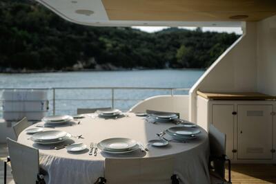 <b>Галерея</b>  Cantiere delle Marche Darwin Class 102 Cape Cod II 