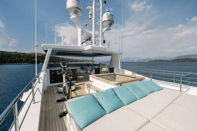  Cantiere delle Marche Darwin Class 102 Cape Cod II  <b>Exterior Gallery</b>