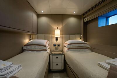  Cantiere delle Marche Darwin Class 102 Cape Cod II  <b>Interior Gallery</b>