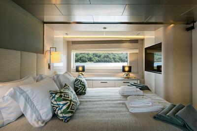  Cantiere delle Marche Darwin Class 102 Cape Cod II  <b>Interior Gallery</b>