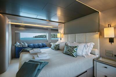  Cantiere delle Marche Darwin Class 102 Cape Cod II  <b>Interior Gallery</b>