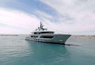 Cantiere delle Marche rj-155