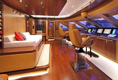  Columbus Custom Armada  <b>Interior Gallery</b>