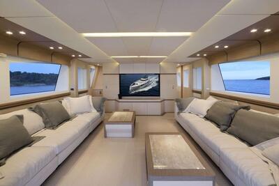  Columbus Sport 40M  <b>Interior Gallery</b>