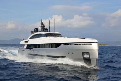  Columbus Sport 40M Leudin I  <b>Exterior Gallery</b>