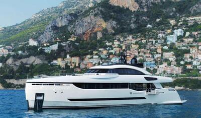  Columbus Sport 40M Next  <b>Exterior Gallery</b>