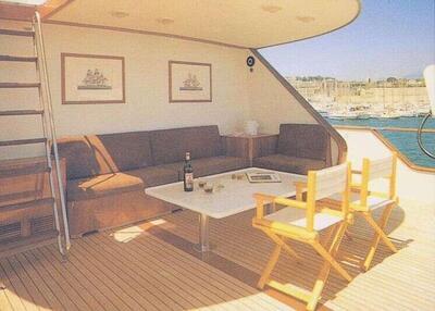 CRN Custom Madame thelma  <b>Exterior Gallery</b>